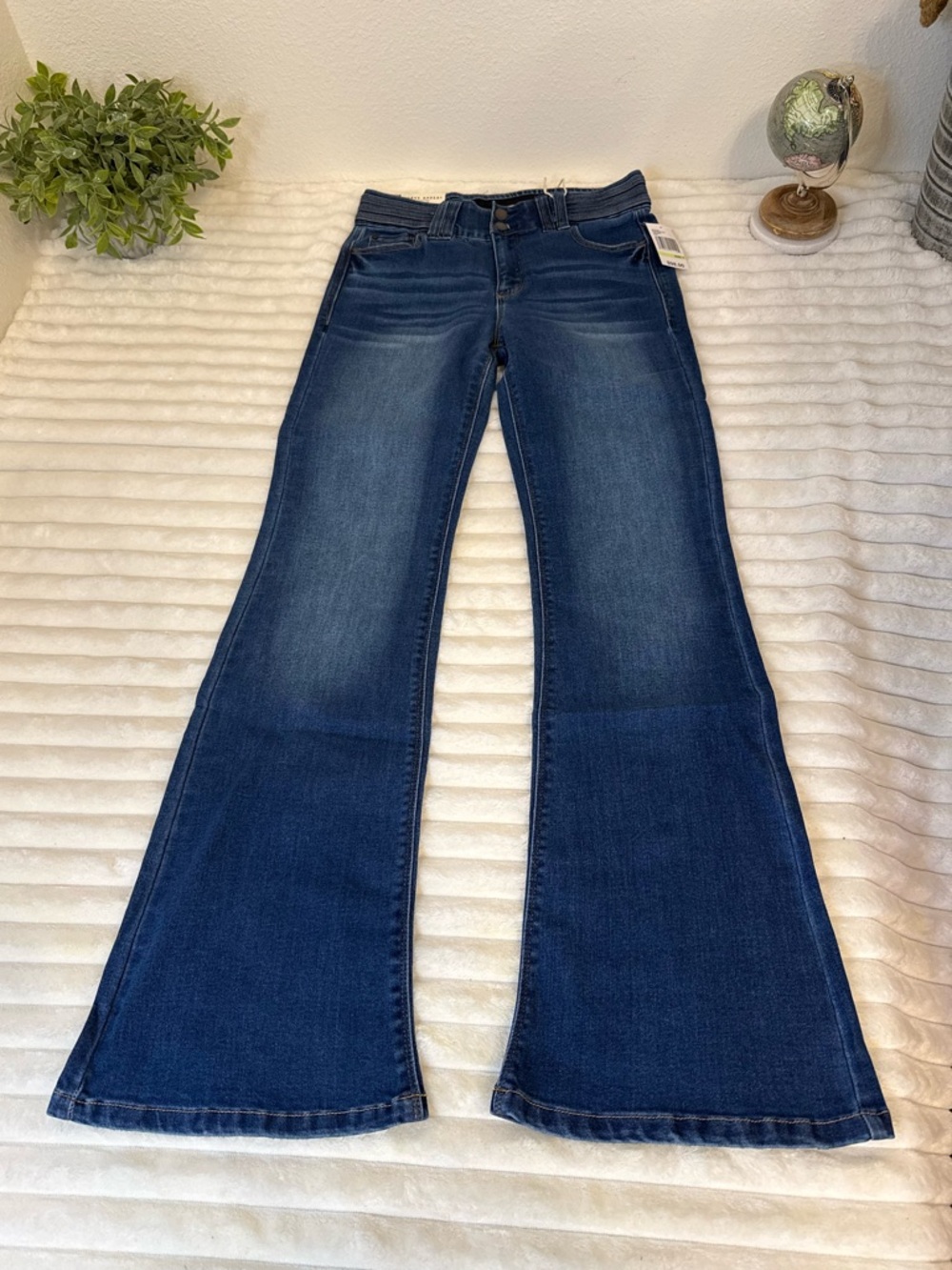 Curve Appeal Gigi High Rise Flare Jeans size 4 27